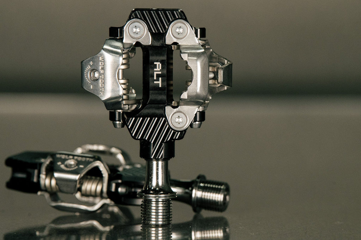 Clipless Pedals