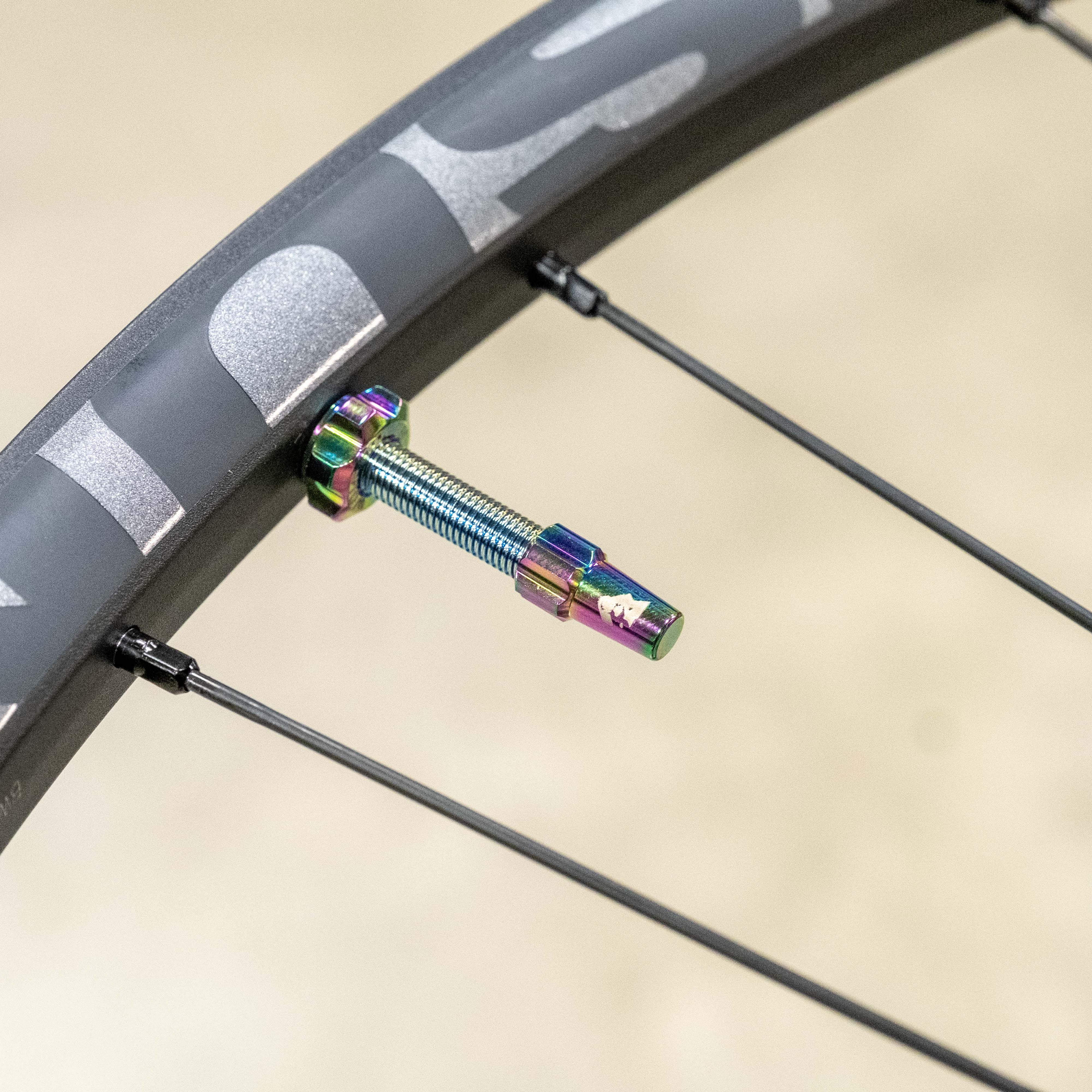 Tubeless Valve Stem Kit