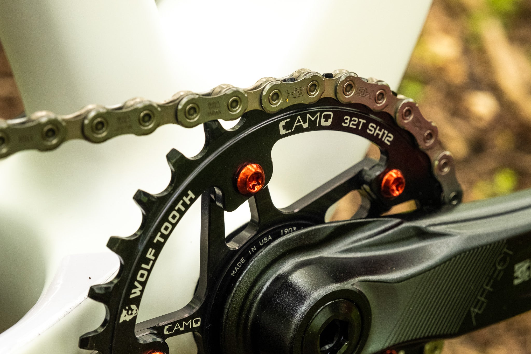 Wolf Tooth CAMO System chainring for Race Face cranks