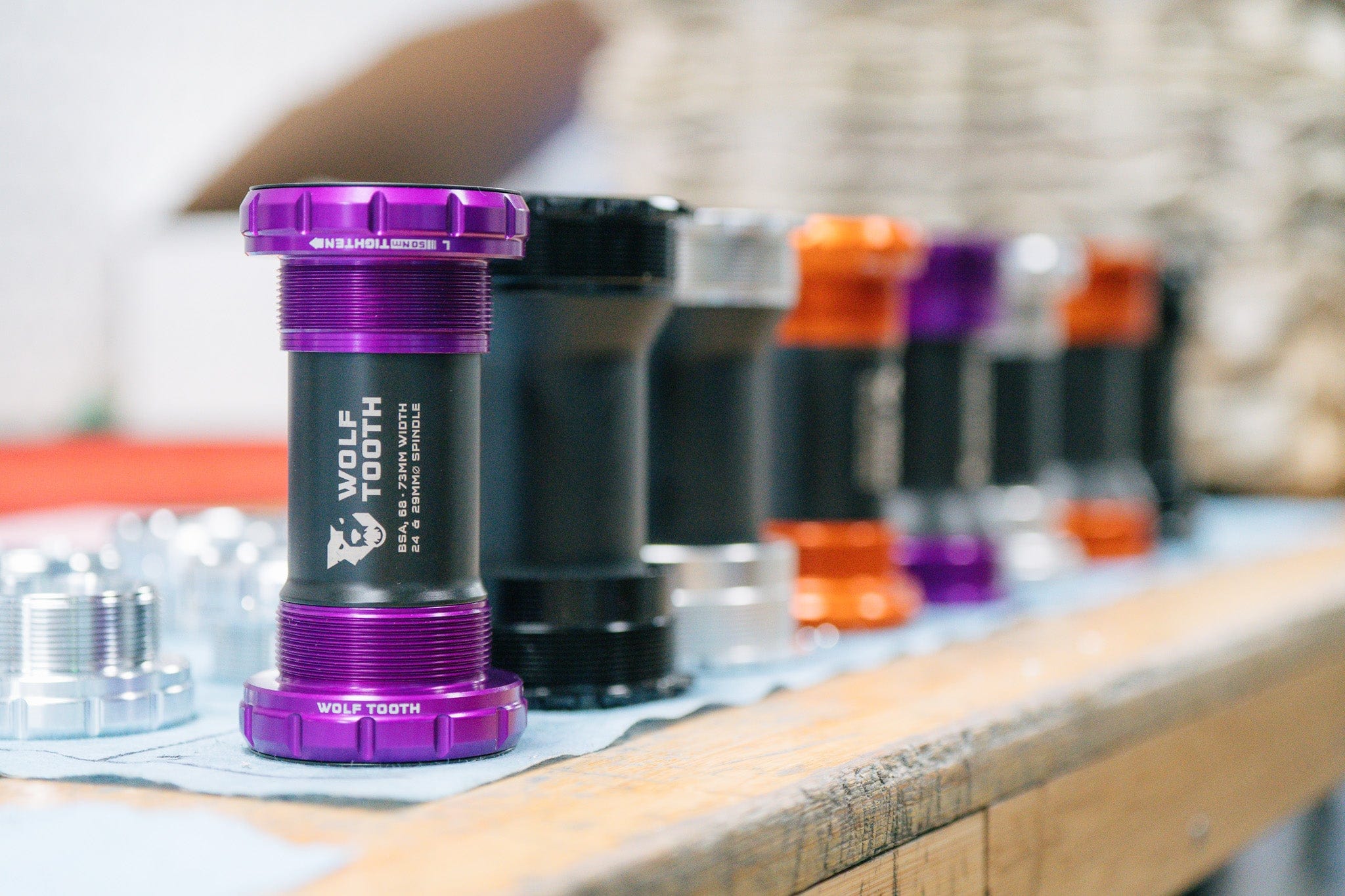 BOTTOM BRACKETS