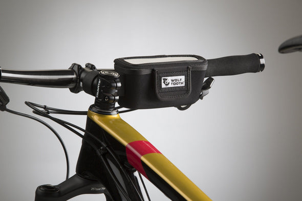 Wolf-tooth-BarBag-storage-device-close up on bike